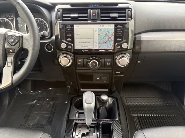 Used 2021 Toyota 4Runner TRD Off-Road Premium w/ Moonroof Package AWD/4WD image 11