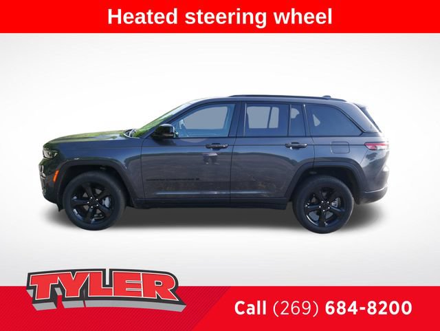 Certified 2024 Jeep Grand Cherokee Limited w/ Black Appearance Package AWD/4WD image 4