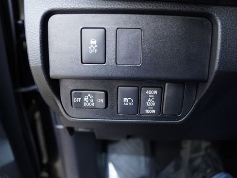 Used 2022 Toyota Tacoma TRD Sport image 21