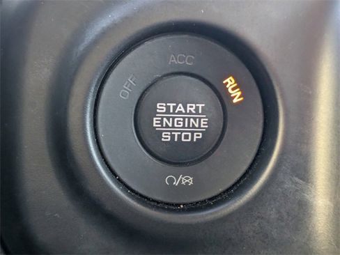 Used 2022 Jeep Wrangler Unlimited Sahara w/ Cold Weather Group image 30