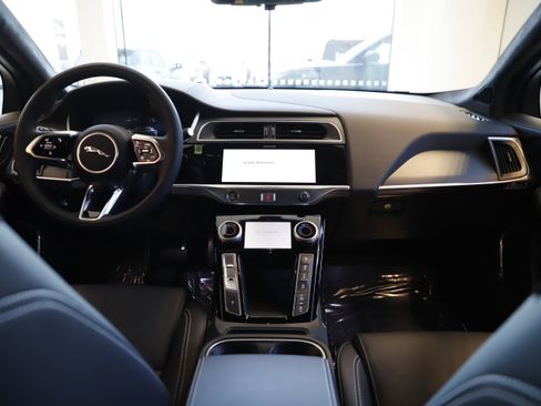 New 2024 Jaguar I-PACE R-Dynamic HSE image 12