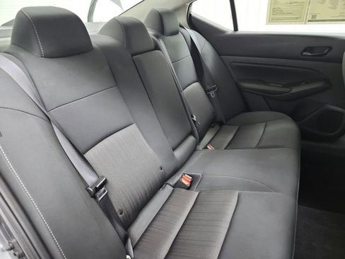 Used 2025 Nissan Altima 2.5 SV image 41