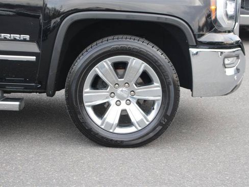 Used 2018 GMC Sierra 1500 SLT w/ Enhanced Driver Alert Package RWD image 10