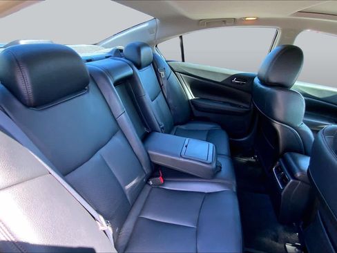 Used 2011 Nissan Maxima 3.5 SV FWD image 18