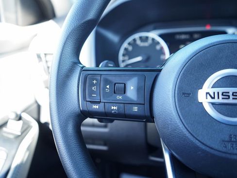 Used 2021 Nissan Rogue SV image 27