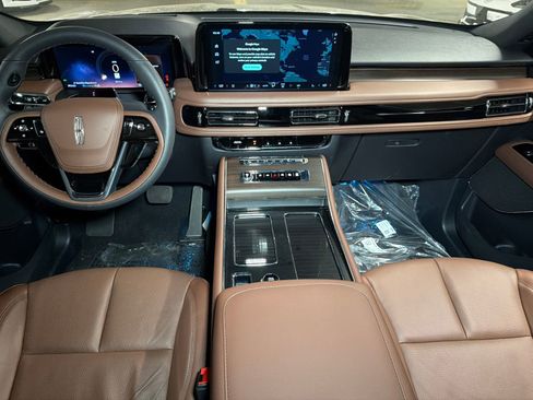 New 2026 Lincoln Aviator Reserve w/ Jet Appearance Package AWD/4WD image 20
