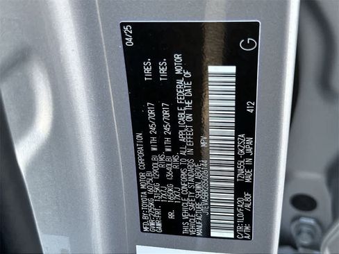 Used 2025 Toyota 4Runner SR5 image 29