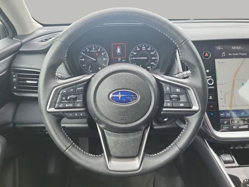 Used 2025 Subaru Outback Premium image 28