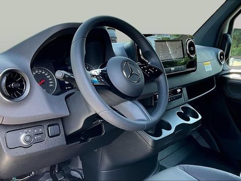 New 2026 Mercedes-Benz Sprinter 2500 image 8