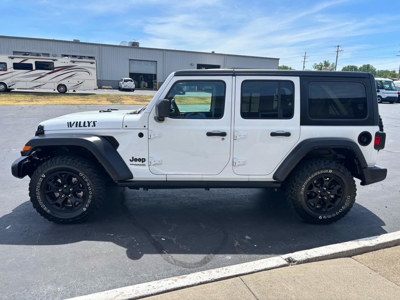 Used 2022 Jeep Wrangler Unlimited Sport AWD/4WD image 6