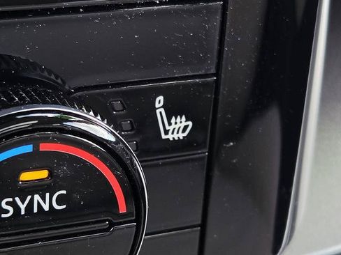 Certified 2021 Nissan Rogue SV w/ Premium Package FWD image 27