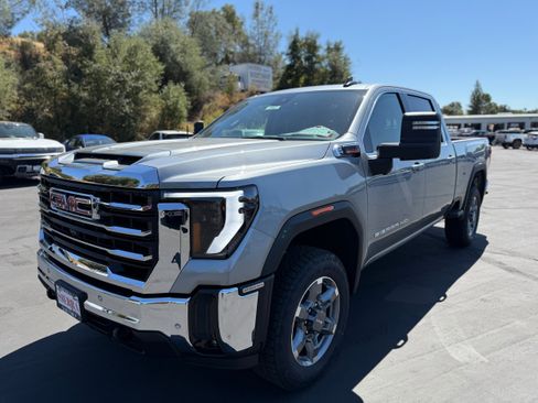 New 2025 GMC Sierra 2500 SLE w/ SLE Value Package; AWD/4WD image 1