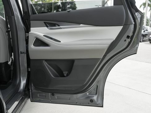 Certified 2026 INFINITI QX60 Luxe w/ Family Package FWD image 34