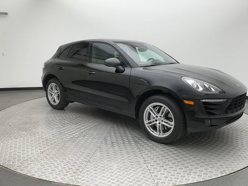 Used 2018 Porsche Macan S AWD/4WD image 2