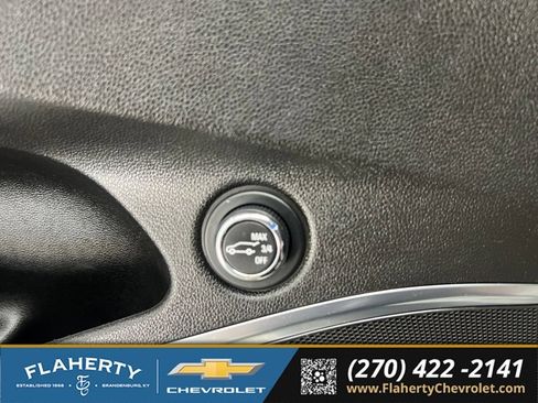 Used 2018 Buick Enclave Premium w/ LPO, Hit The Road Package AWD/4WD image 23