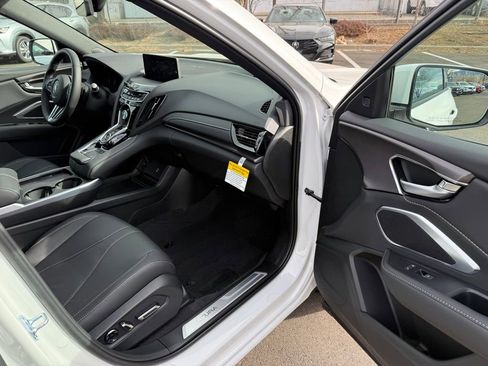 New 2026 Acura RDX SH-AWD image 17
