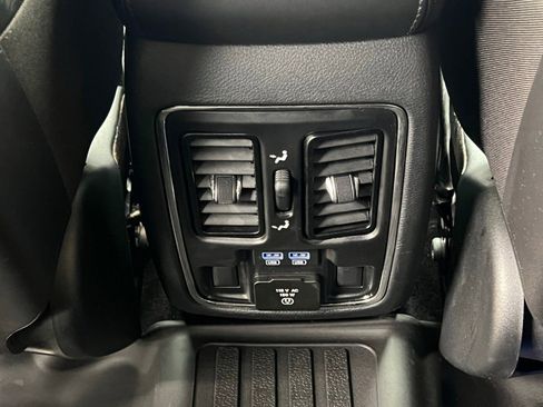 Used 2020 Jeep Grand Cherokee Limited image 19