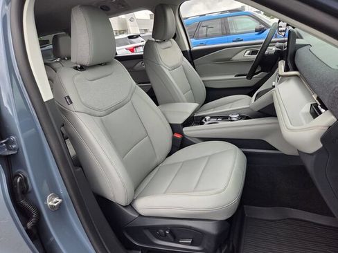 Used 2026 Ford Explorer Active w/ Active Comfort Package RWD image 18