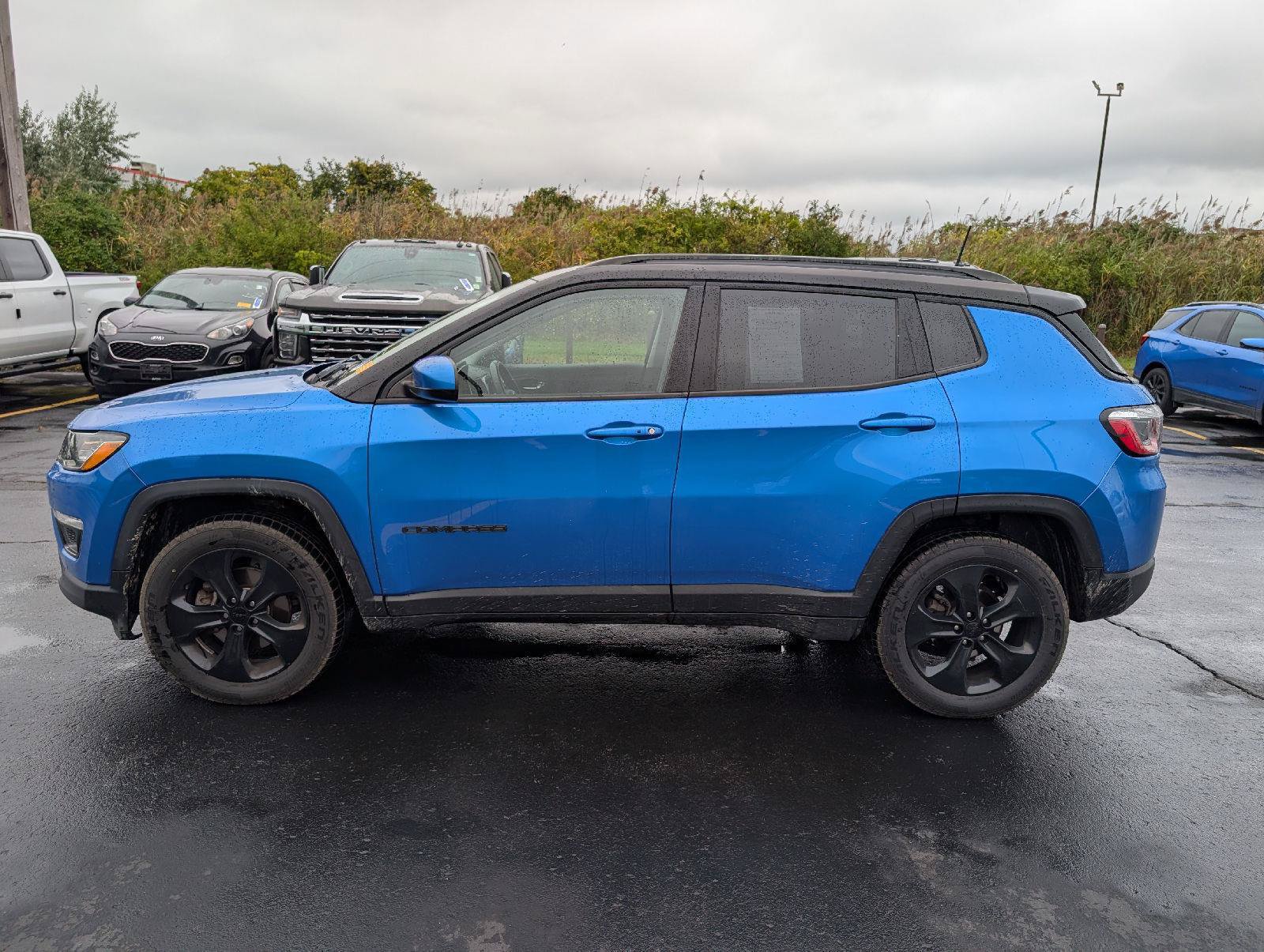 Used 2018 Jeep Compass Latitude w/ Popular Equipment Group AWD/4WD image 5