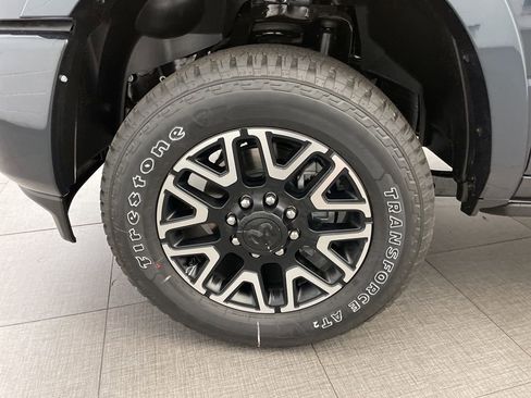 New 2026 RAM 2500 Limited AWD/4WD image 10