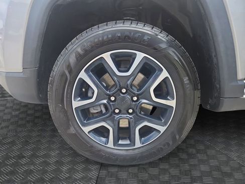 Used 2019 Jeep Compass Trailhawk AWD/4WD image 33
