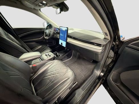 Used 2021 Ford Mustang Mach-E Select w/ Comfort/Appearance Package image 27