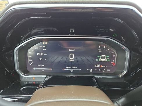 Used 2026 GMC Sierra 3500 SLT image 21