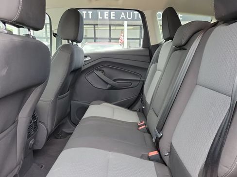 Used 2017 Ford Escape SE FWD image 22