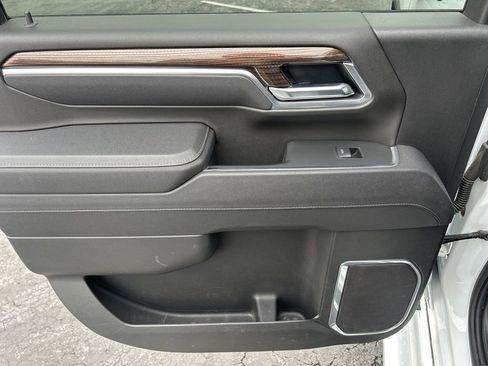 Used 2025 Chevrolet Silverado 2500 LT w/ Convenience Package image 34