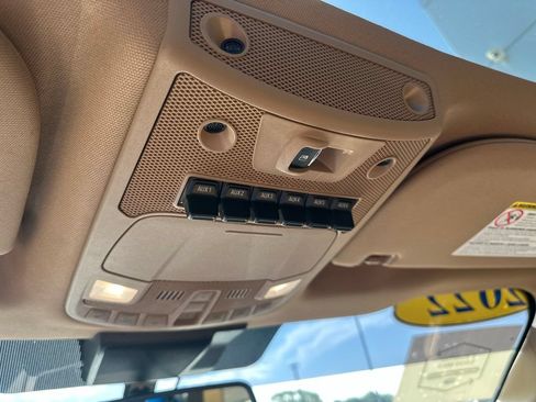 Used 2022 Ford F350 Lariat w/ Lariat Value Package AWD/4WD image 13