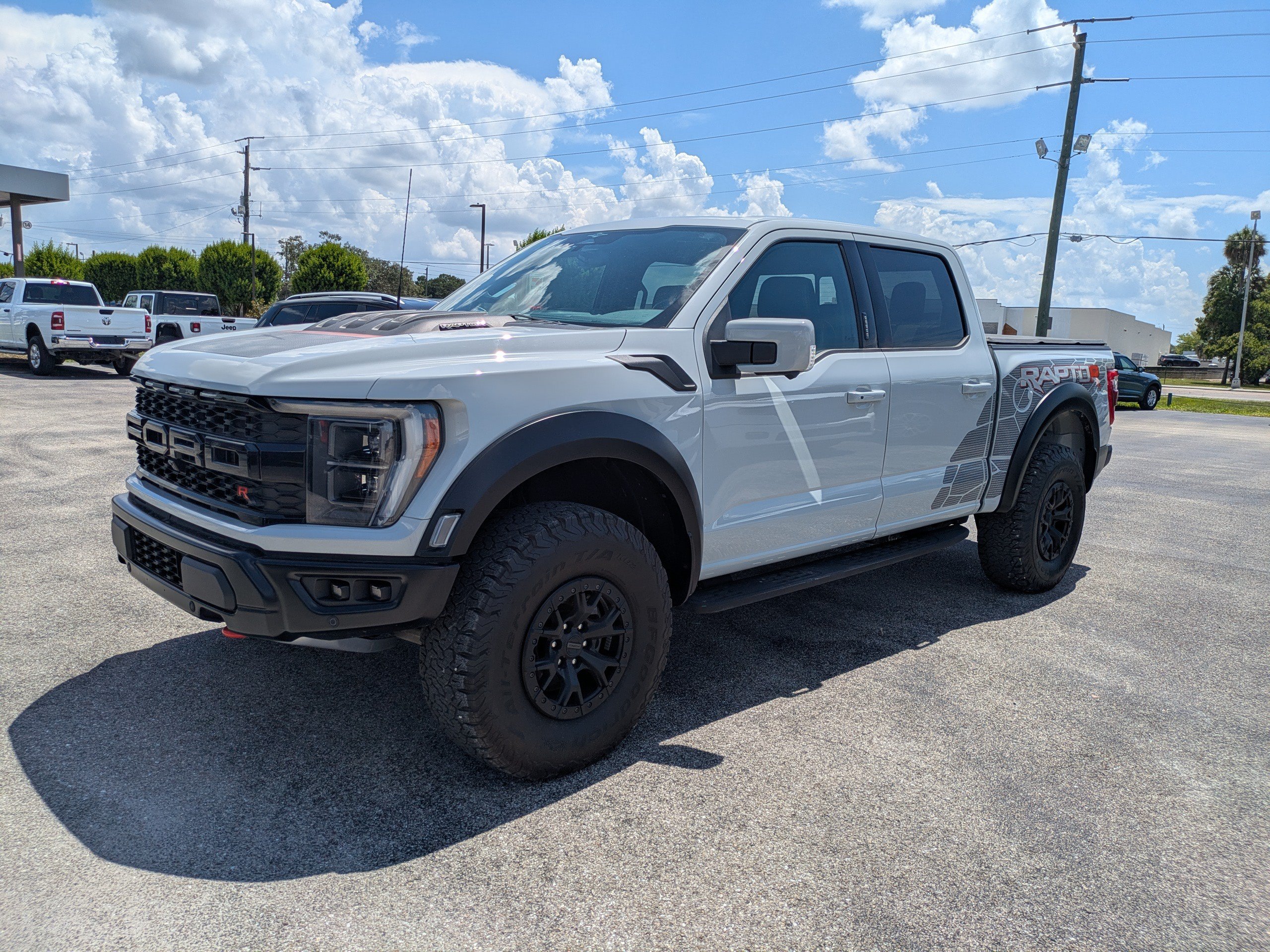Used 2023 Ford F150 Raptor w/ Equipment Group 802A Raptor R AWD/4WD image 8