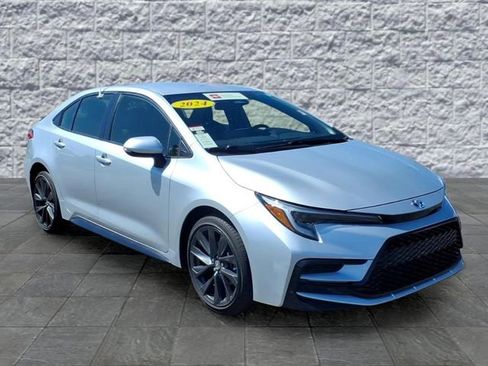 Certified 2024 Toyota Corolla SE image 1