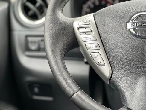Used 2017 Nissan Versa Note SV FWD image 32
