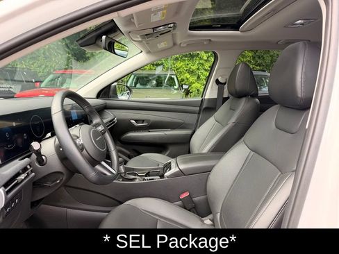 Certified 2025 Hyundai Tucson SEL AWD/4WD image 12
