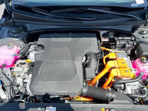 New 2025 Hyundai Elantra SEL image 27