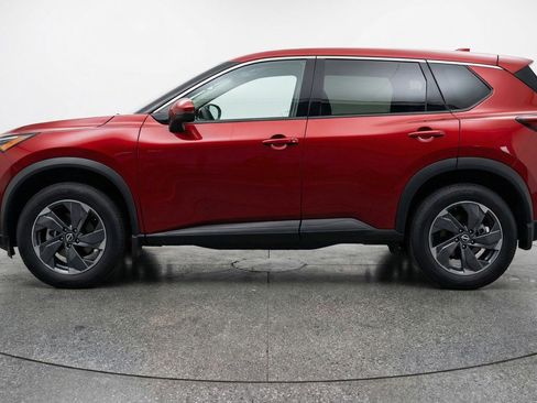 Used 2025 Nissan Rogue SV image 5