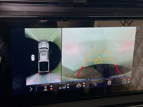 New 2026 GMC Sierra 1500 AT4 w/ Technology Package image 11