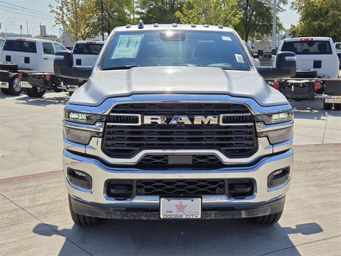 New 2025 RAM 2500 Lone Star image 8