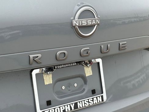 New 2026 Nissan Rogue SV FWD image 7