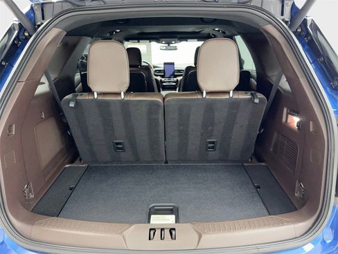 Used 2021 Ford Explorer King Ranch w/ Premium Technology Package image 79