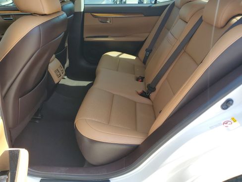 Used 2016 Lexus ES 350 w/ Premium Package w/Wood Trim FWD image 30