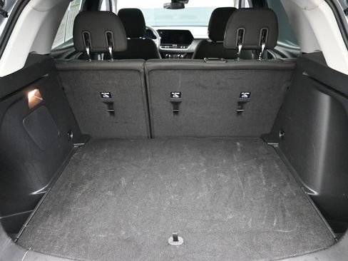 Used 2025 Chevrolet TrailBlazer LT w/ Driver Confidence Package image 10