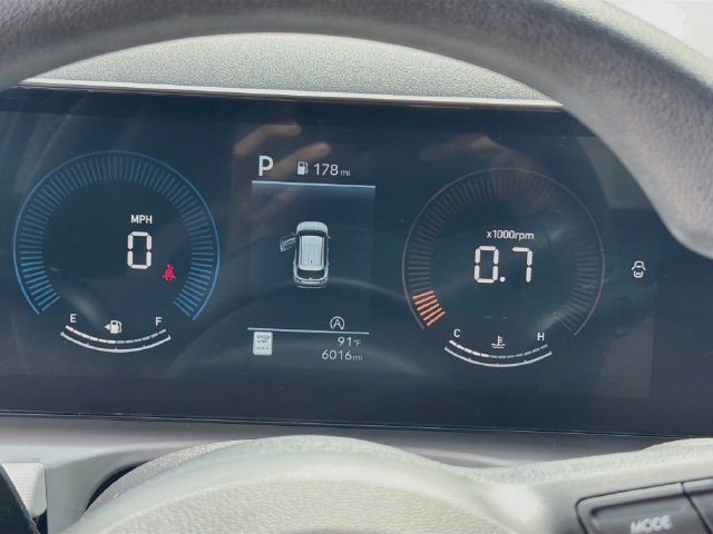 Certified 2025 Hyundai Tucson SEL FWD image 12