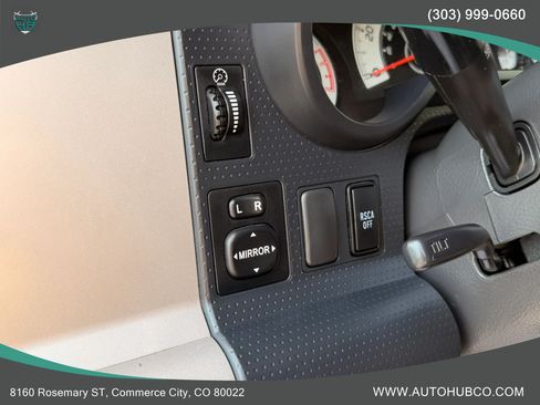 Used 2012 Toyota FJ Cruiser 4WD w/ Upgrade Pkg image 32