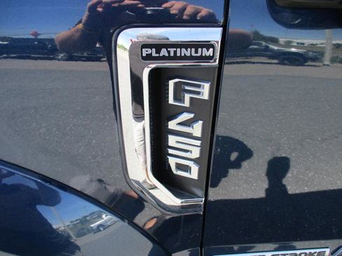 Used 2019 Ford F450 Platinum w/ Platinum Ultimate Package image 15