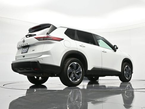 Certified 2024 Nissan Rogue SV image 42