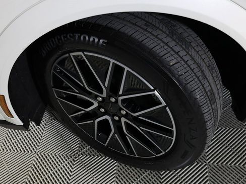 Used 2025 Ford Mustang Mach-E Premium image 40