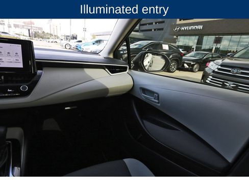 Used 2023 Toyota Corolla LE image 12