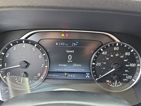 Certified 2024 Nissan Frontier SV image 20