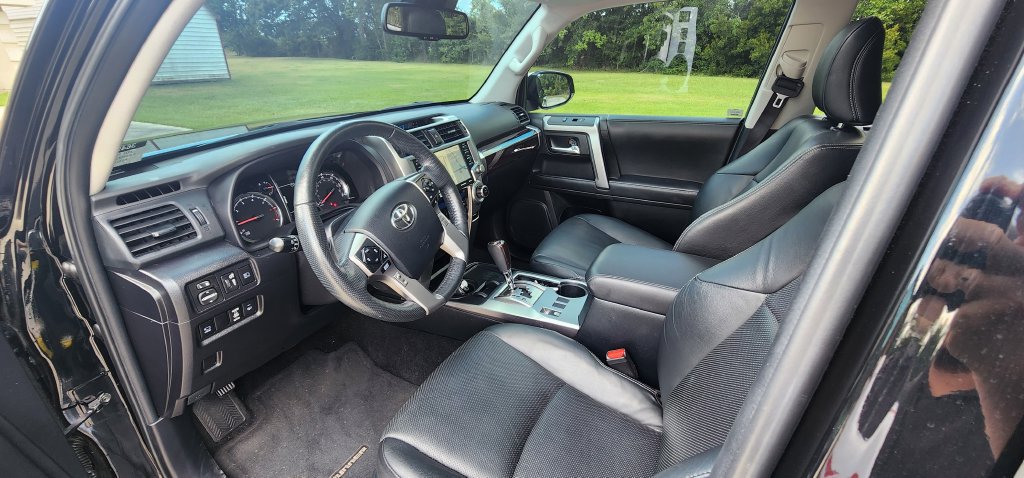 Used 2024 Toyota 4Runner Limited RWD image 15